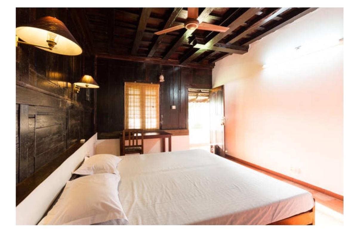 Champakulam The Pamba Heritage Villa מראה חיצוני תמונה