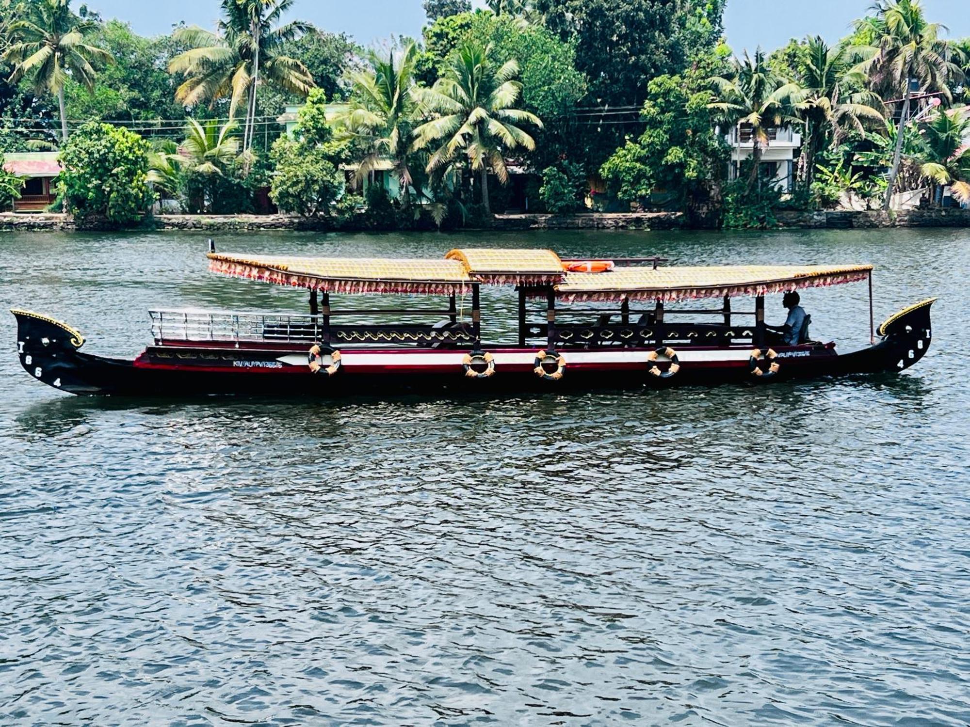 Champakulam The Pamba Heritage Villa מראה חיצוני תמונה