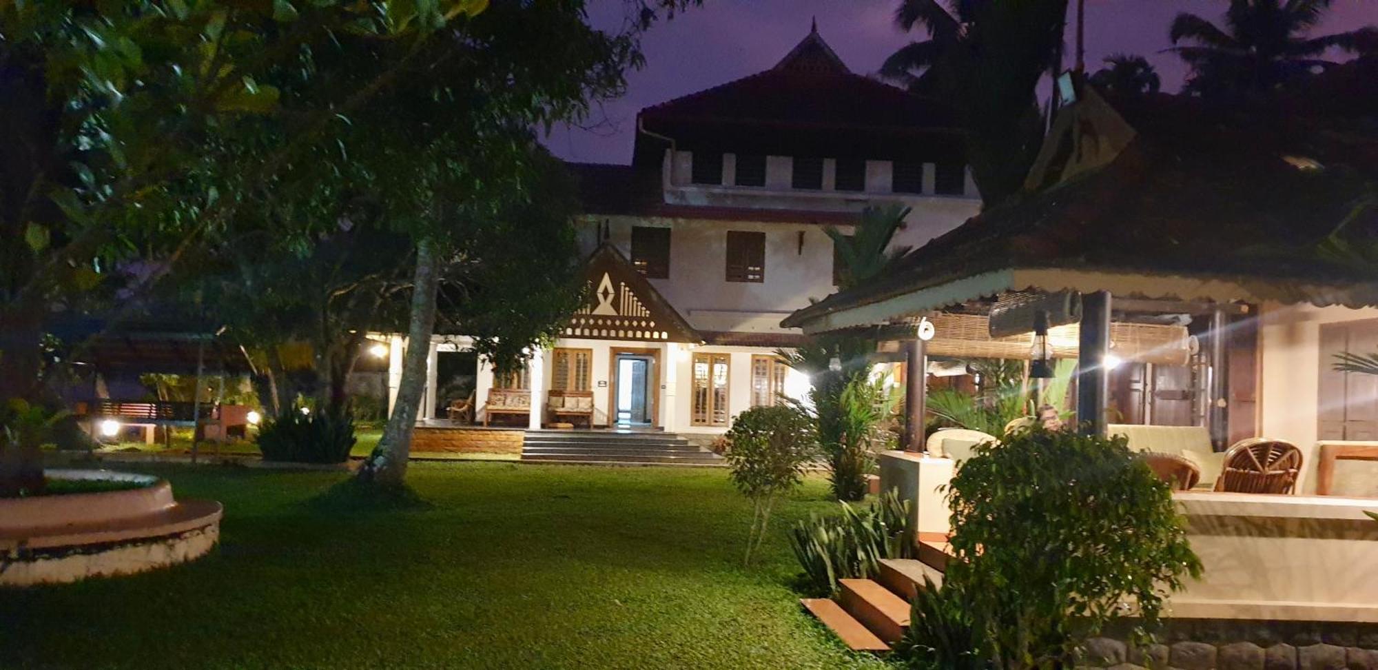 Champakulam The Pamba Heritage Villa מראה חיצוני תמונה