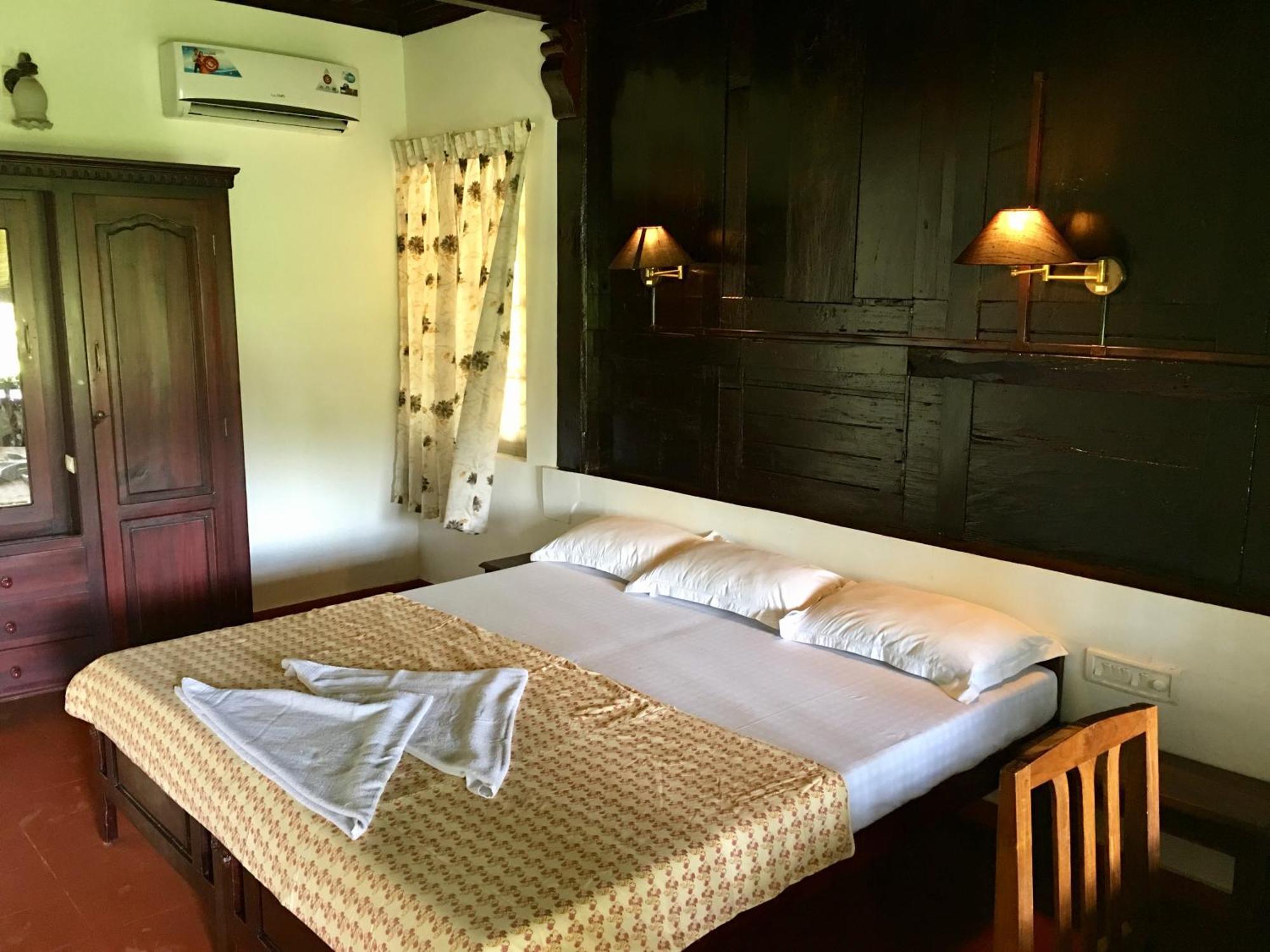 Champakulam The Pamba Heritage Villa מראה חיצוני תמונה